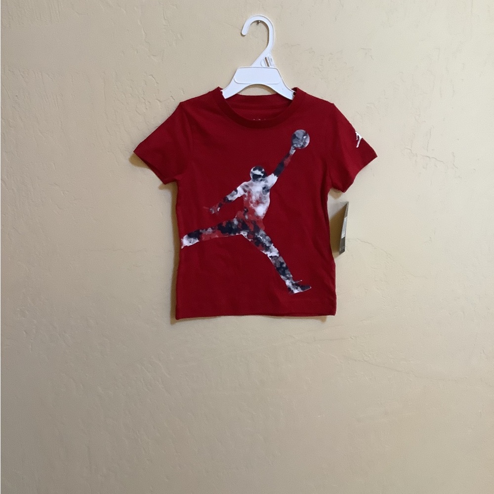 Kids Jordan shirt 3T 2-3 yrs old